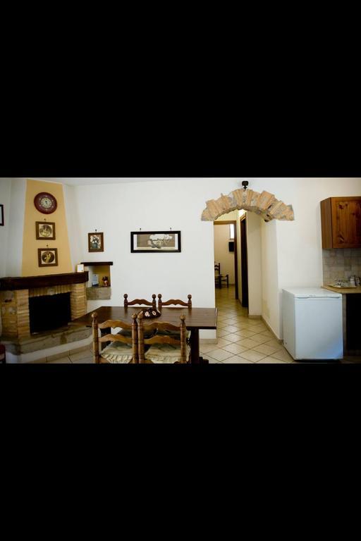Bed And Breakfast Mblo Fondi Extérieur photo